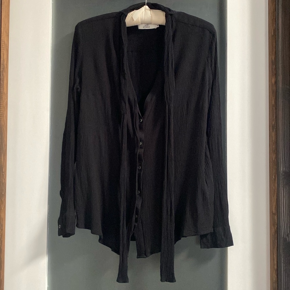 0039 Italy Susette Tie Neck Black Blouse
